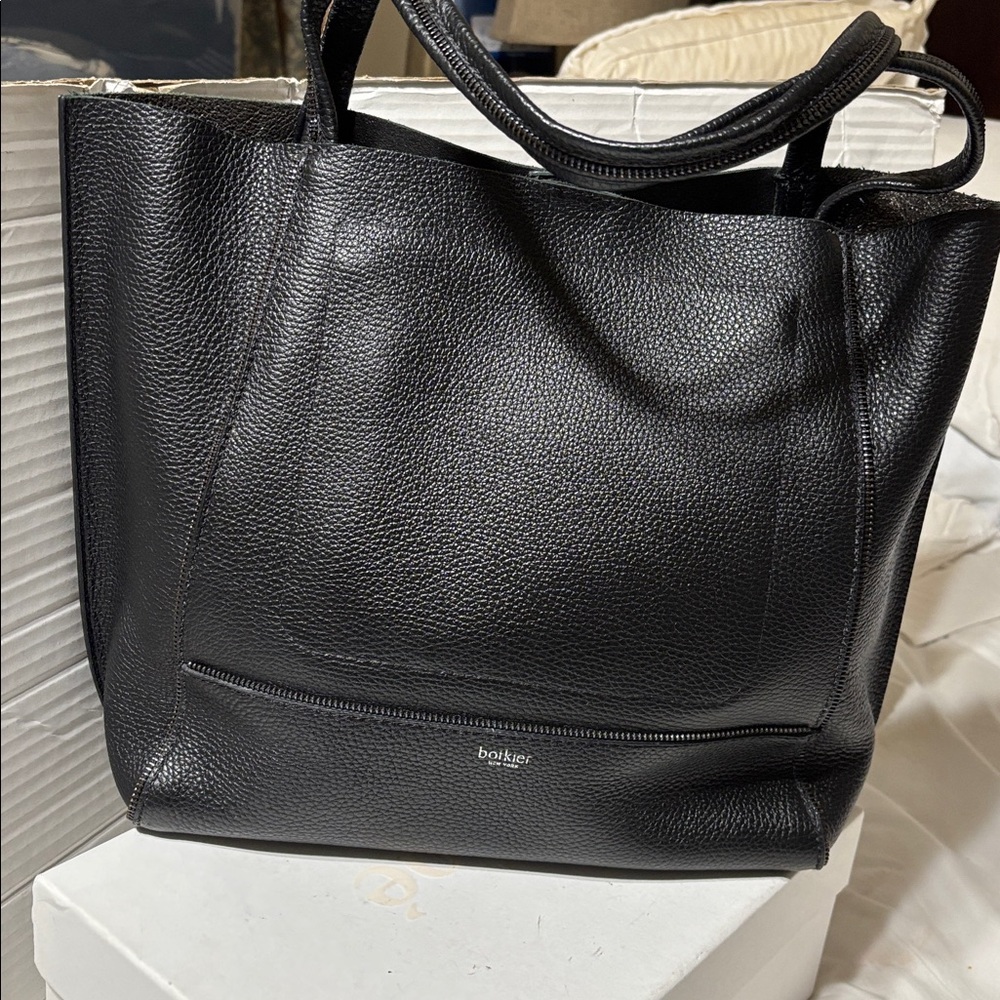 Botkier SoHo pebble leather tote with chain detail. Preowned but never worn